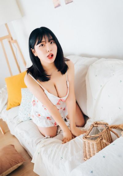 男生在女生身上做俯卧撑_BD国语超清在线观看