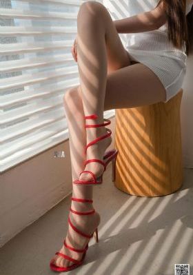 美女被x乳涩涩免费_电影免费观看